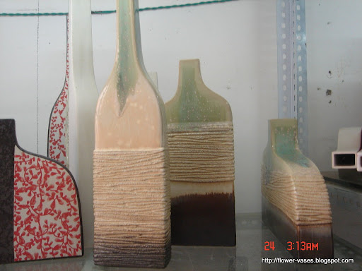 Flower vases:vases-12629