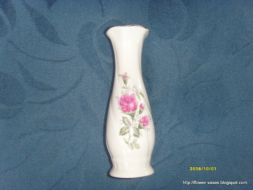 Flower vases:vases-12732