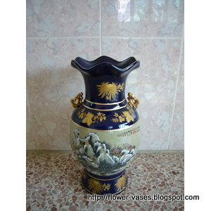 Flower vases:vases-12759