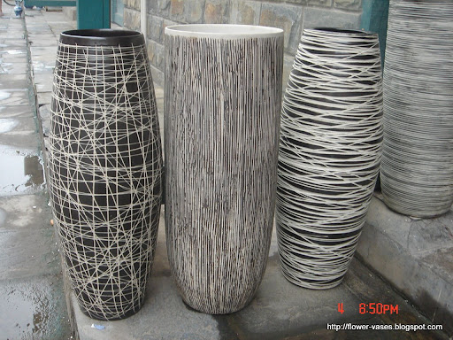 Flower vases:vases-12794