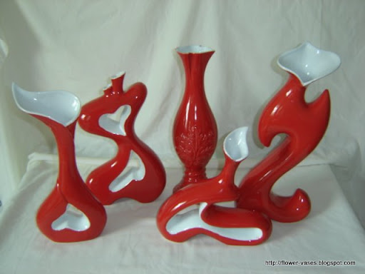 Flower vases:vases-12923