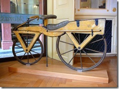 800px-Draisine_or_Laufmaschine,_around_1820__Archetype_of_the_Bicycle__Pic_01