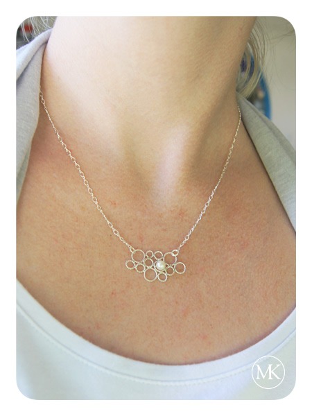 [pearl cloud necklace 1[2].jpg]