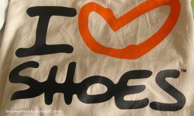 [i heart shoes canvass tote from payless, by bitsandtreats[3].jpg]