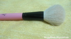 charm powder brush, by bitsandtreats