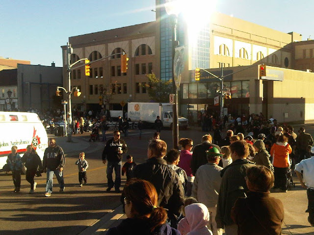 Oktoberfest line Oktoberfest line