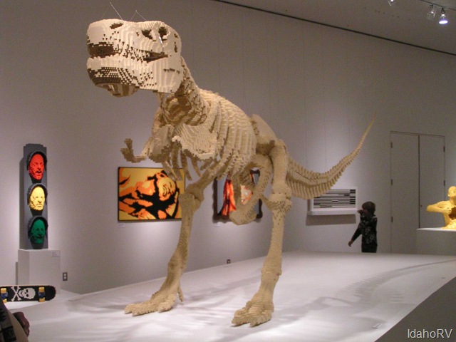 [T-Rex[2].jpg]