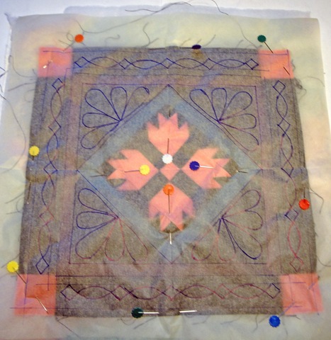 [amish quilt motif on quilt[6].jpg]