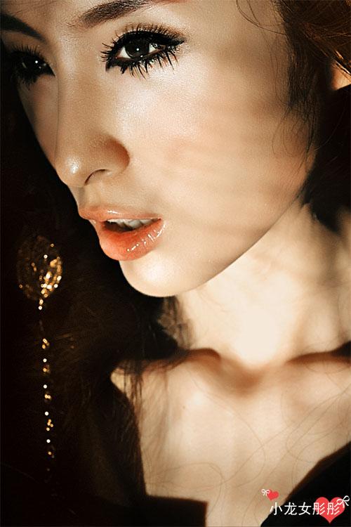 美眉日报 70321f1ba990107040c4cf65e2bae41f 小龙女彤彤~唯美性感半裸诱惑