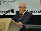 Balázs Péter egyetemi tanár (CEU), az MKT alelnöke Balázs Péter egyetemi tanár (CEU), az MKT alelnöke
