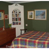 18 Phelps Rd, Middletown, RI