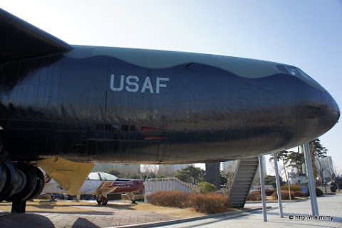 Continue reading The Seoul B-52