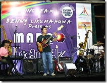 salah satu aksi klab jazz @ Margo Friday jazz