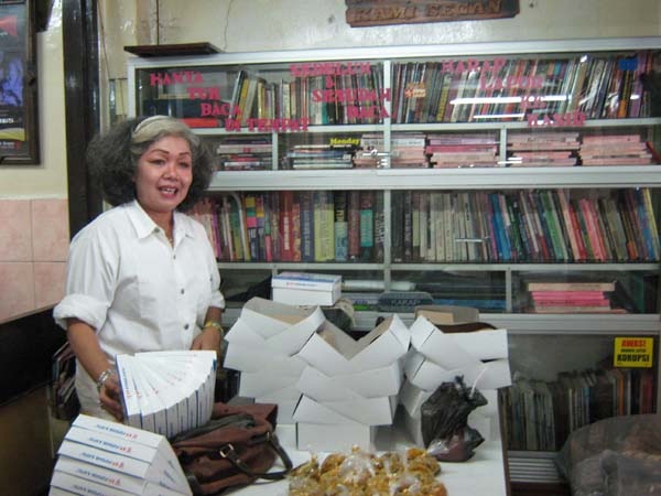 [zusmondanbukubuku4.jpg]