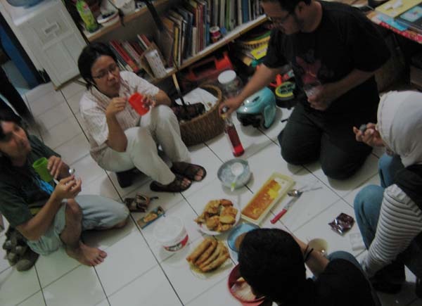 [makanbersama8.jpg]