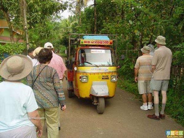[school_buses12[3].jpg]