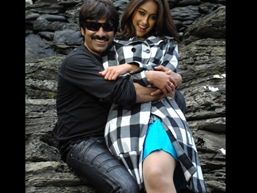 ileana_kick06