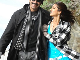 ileana_kick05