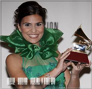 Aline Barros