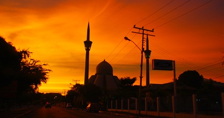 Masjid Besar di tengah2 bandar Labuan