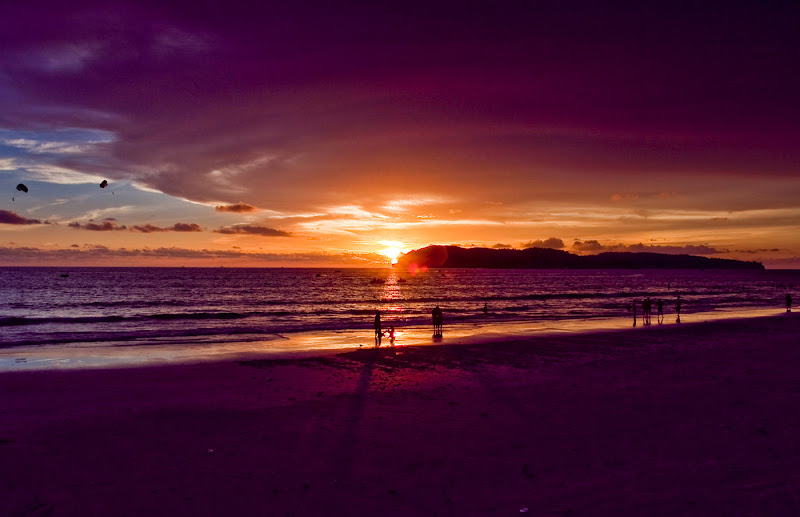 IMAGE: http://lh3.ggpht.com/_DCvQyHfIF2w/TLALPfjxN3I/AAAAAAAACE0/FeR9jisYA2M/s800/MySg20.jpg