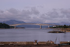 El largo puente que une Kyle of Lochash con la Isla de Skye