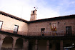 En el Ayuntamiento, la veleta es San Jorge matando el drag&oacute;n