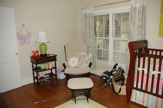 [standing-in-crib-and-nursery-052709-[2].jpg]