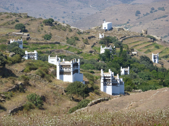 Blog de voyage-en-famille : Voyages en famille, Tinos-Ville et Kardiani