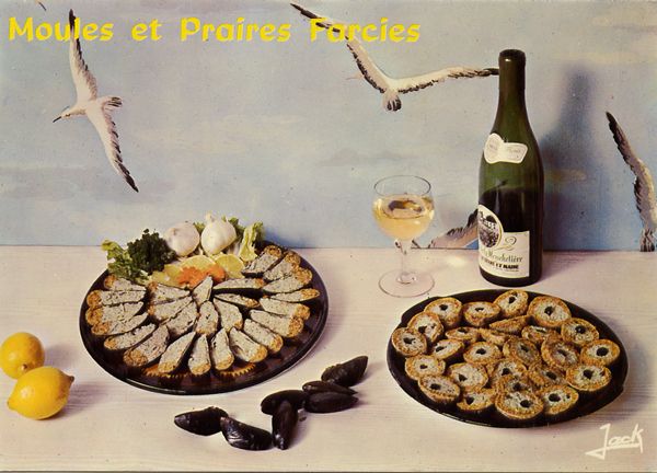 Cartes Postales Pop et  Kitsch des années 50, 70 et 70 - Pop and kitsch vintage postcards from the fifties, the sixties and the seventies : L'eau à la bouche ?