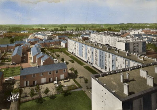 Cartes Postales Pop et Kitsch des années 50, 70 et 70 Suburban buildings / Architecture banlieues