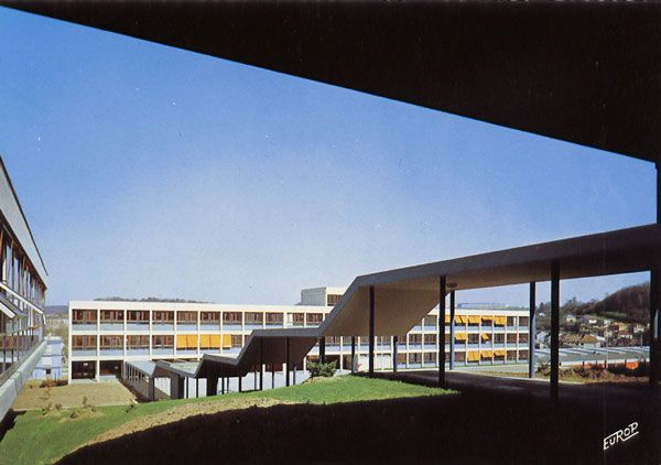 Cartes Postales Pop et Kitsch des années 50, 70 et 70 Back in town / De retour en ville
