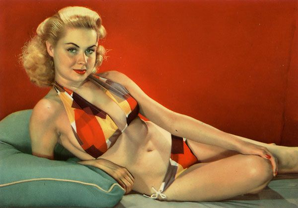 Cartes Postales Pop et  Kitsch des années 50, 70 et 70 Babes on the beach / En maillot de bain