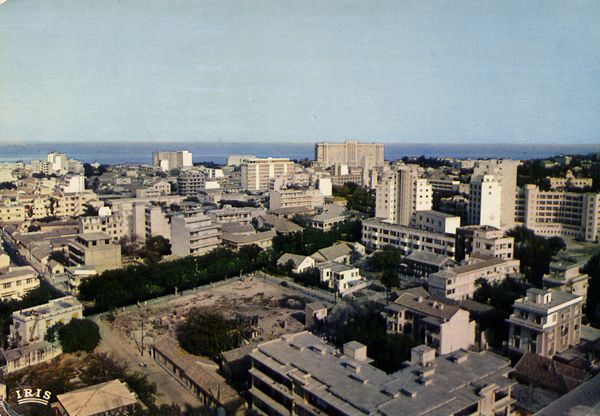 Cartes Postales Pop et Kitsch des années 50, 70 et 70 - Pop and kitsch vintage postcards from the fifties, the sixties and the seventies : DAKAR Vue générale