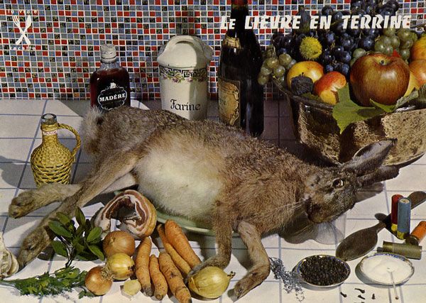 Cartes Postales Pop et  Kitsch des années 50, 70 et 70 - Pop and kitsch vintage postcards from the fifties, the sixties and the seventies : A table !? / Regrettable food