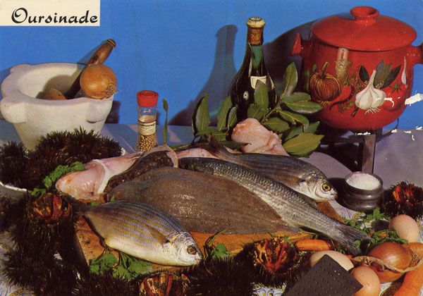 Cartes Postales Pop et  Kitsch des années 50, 70 et 70 - Pop and kitsch vintage postcards from the fifties, the sixties and the seventies : A table !? / Regrettable food