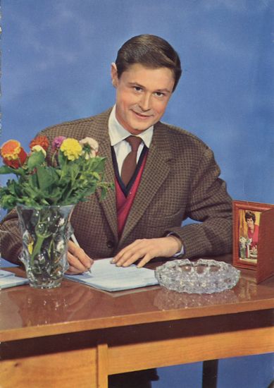 Cartes Postales Pop et  Kitsch des années 50, 70 et 70 - Pop and kitsch vintage postcards from the fifties, the sixties and the seventies : Cravate party