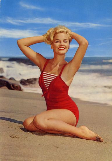 Cartes Postales Pop et  Kitsch des années 50, 70 et 70 - Pop and kitsch vintage postcards from the fifties, the sixties and the seventies : Tous à la plage