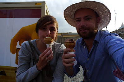 Best. Gelato. Ever. This was Jenny´s suggestion, we think.