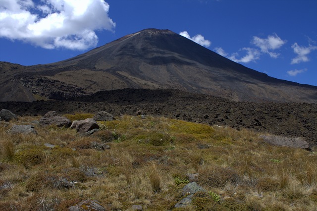 [Tongariro Alpine Crossing 154.CR2[5].jpg]