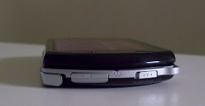 PSP Go (left)