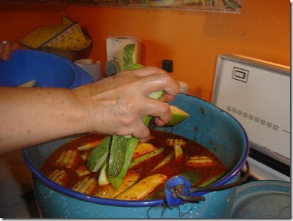 AGREGANDO LAS VERDURAS