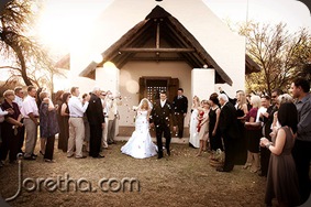 Confetti after wedding - Joretha Taljaard Wedding Photography