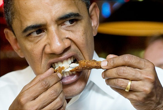 [DCObama_eating_fish8.jpg]