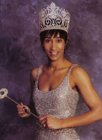 [Desiree_Rogers_krolowa_Zulu_20003.jpg]