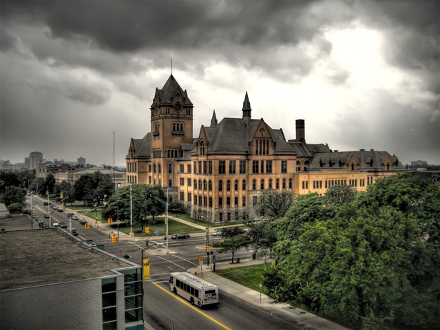 [old-main-wayne-state[4].jpg]