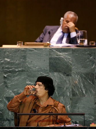 [Gaddafi2[7].jpg]
