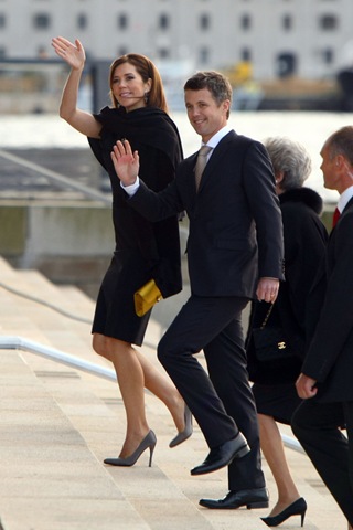 [frederik and mary[3].jpg]