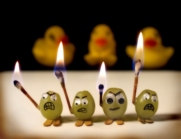 [grapes,angrymob[4].jpg]