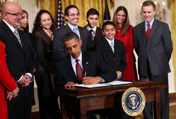 [exec order on WH initiative on Educ Excellence for Hispanics[3].jpg]